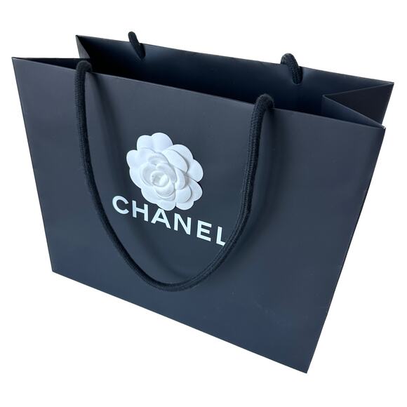 Authentic Chanel Medium Gift Bag w Camellia Flower 11.75” x 9.5” x 5” - Picture 9 of 10